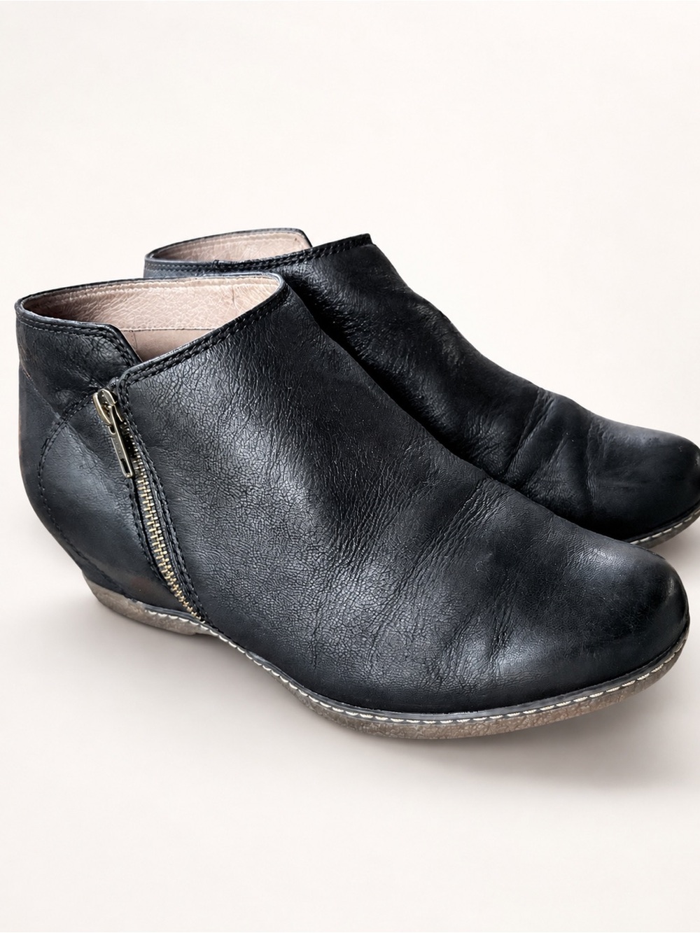 Dansko Black Leather Side Zip Ankle Boots Size 40